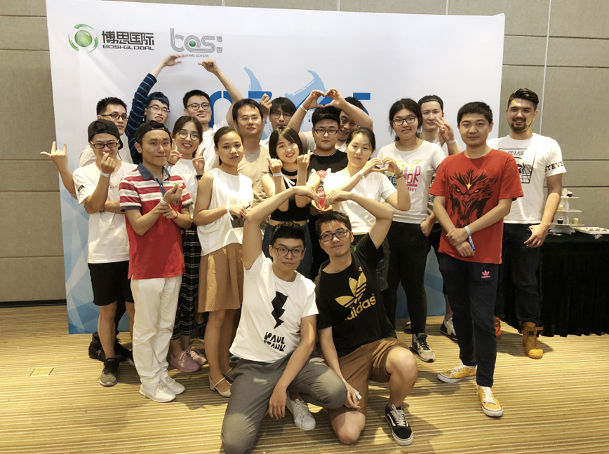 “倾听、交流、分享”2018Z6·尊龙凯时学院夏季校友会